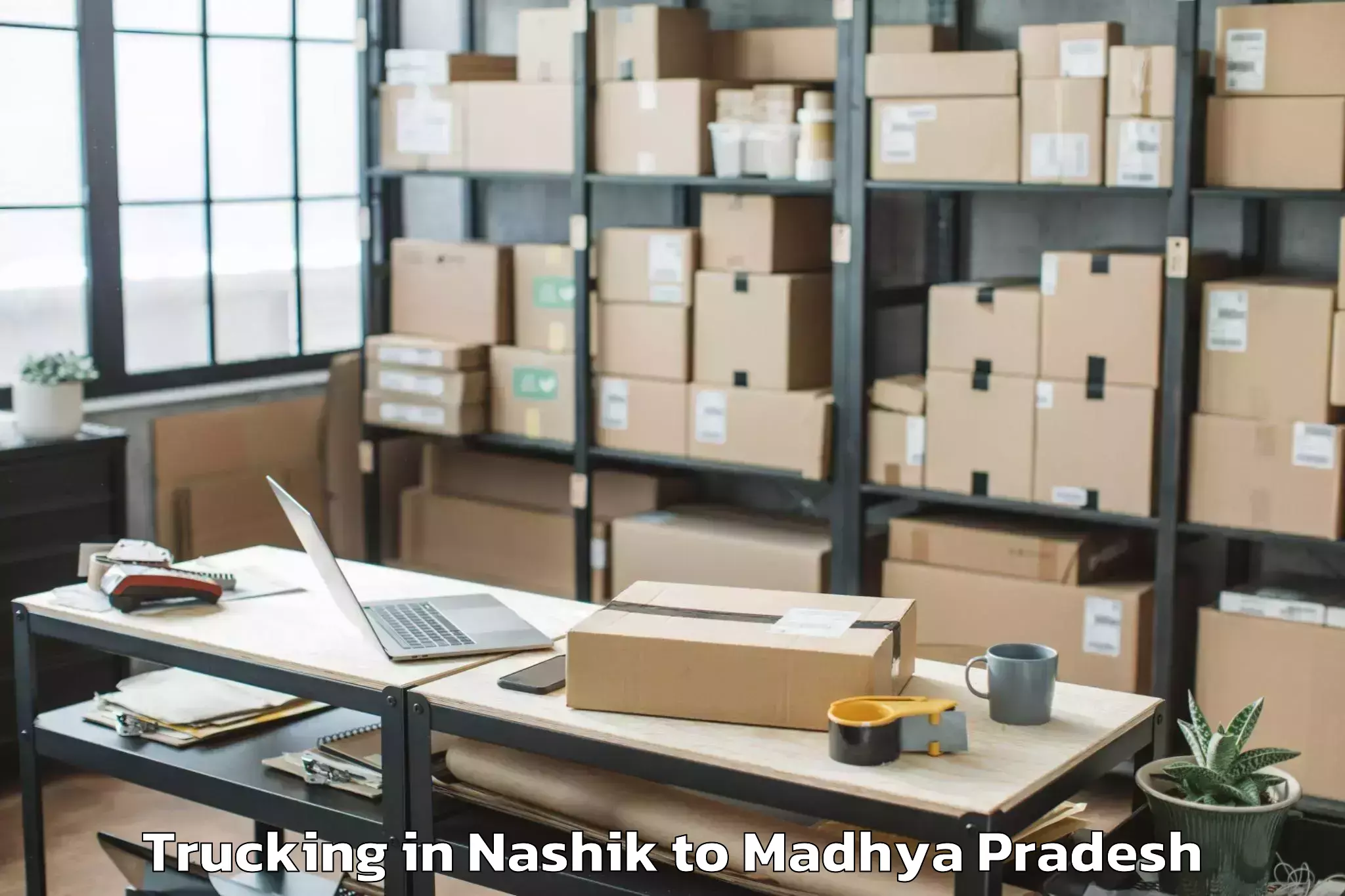 Top Nashik to Ghansor Trucking Available